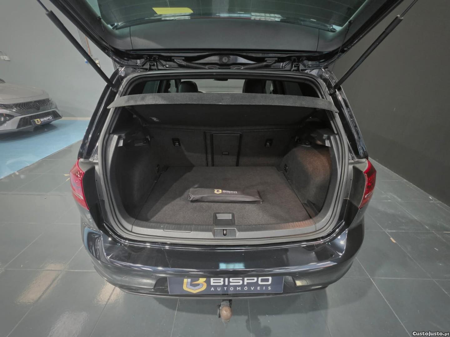 Volkswagen Golf 2.0 TSi GTi DSG Performance — fotografia 3
