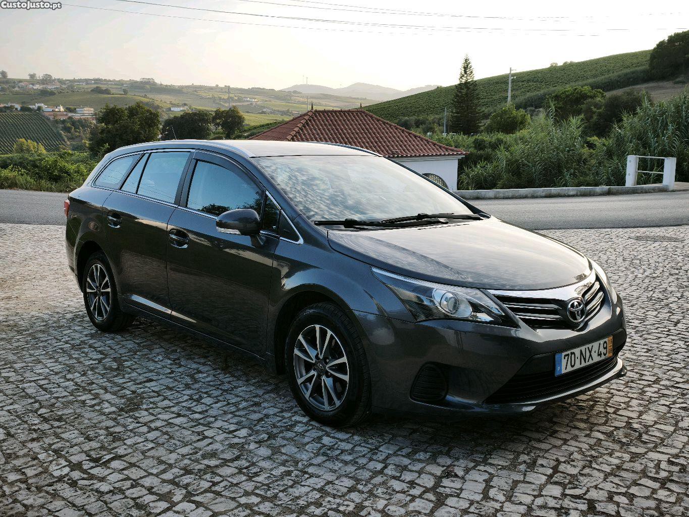 Toyota Avensis SW 2.0 D-4D 124cv — fotografia 11