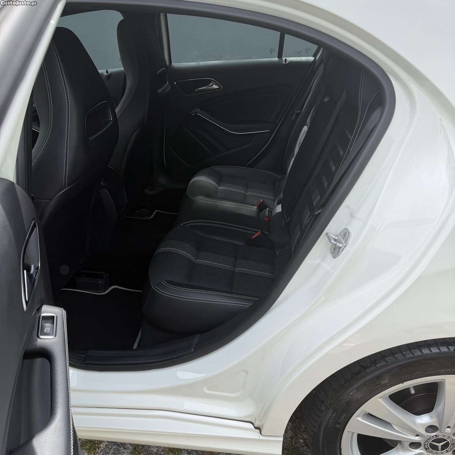 Mercedes-Benz A 200 Urban — fotografia 5