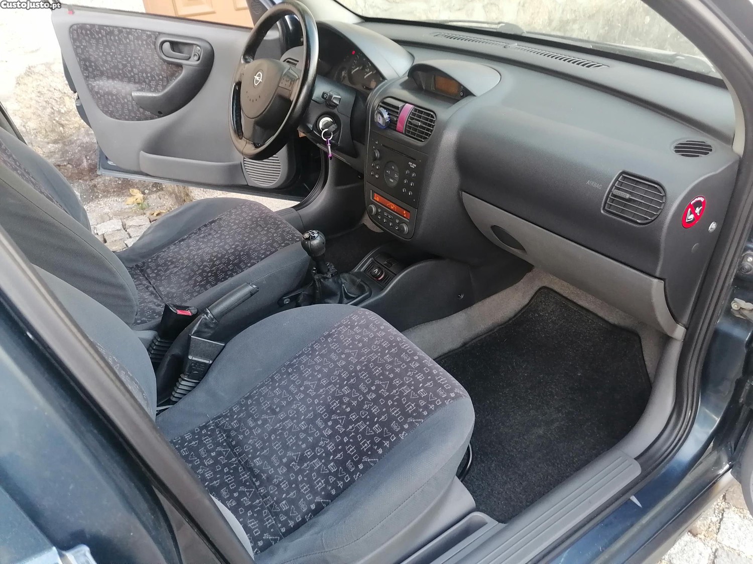 Opel Corsa 1.2i Elegance Ar condicionado — fotografia 7