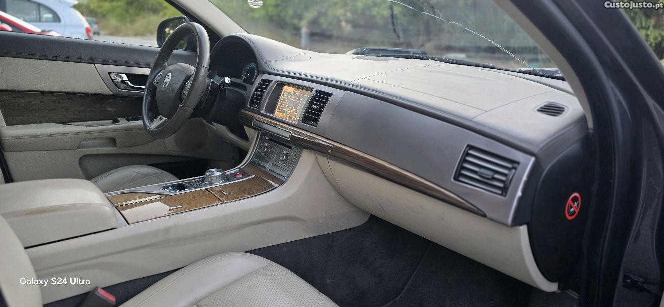 Jaguar XF 2.7d 207cv Luxury Premium 200 mil km — fotografia 5