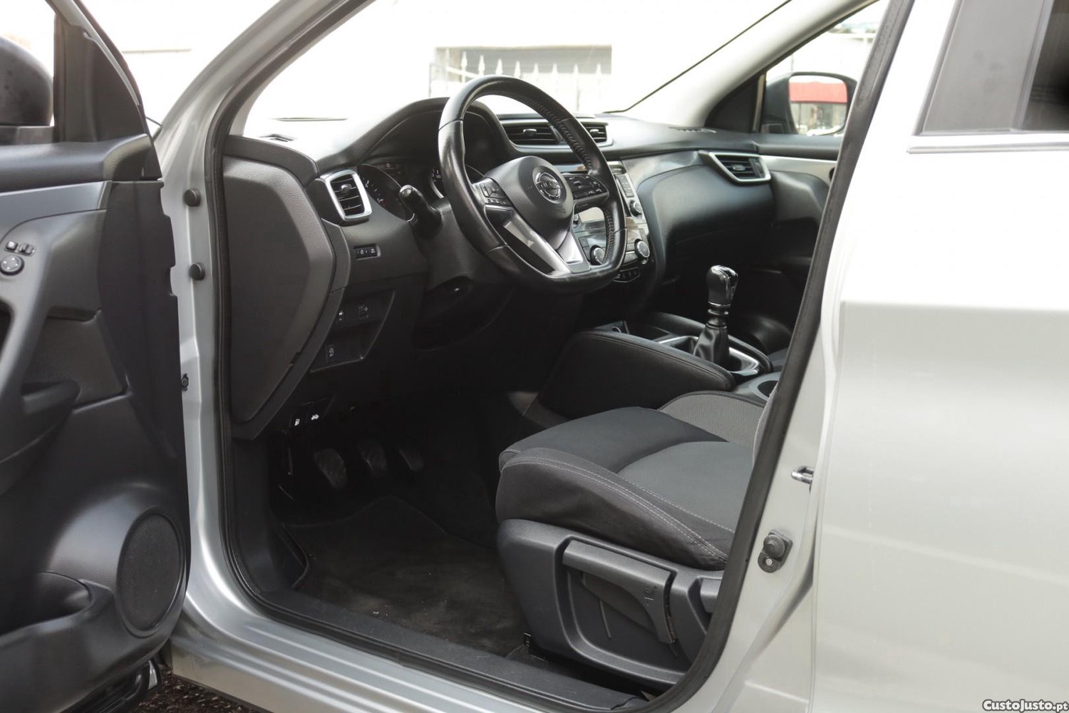 Nissan Qashqai 1.5 DCI N-Connecta 115cv — fotografia 43