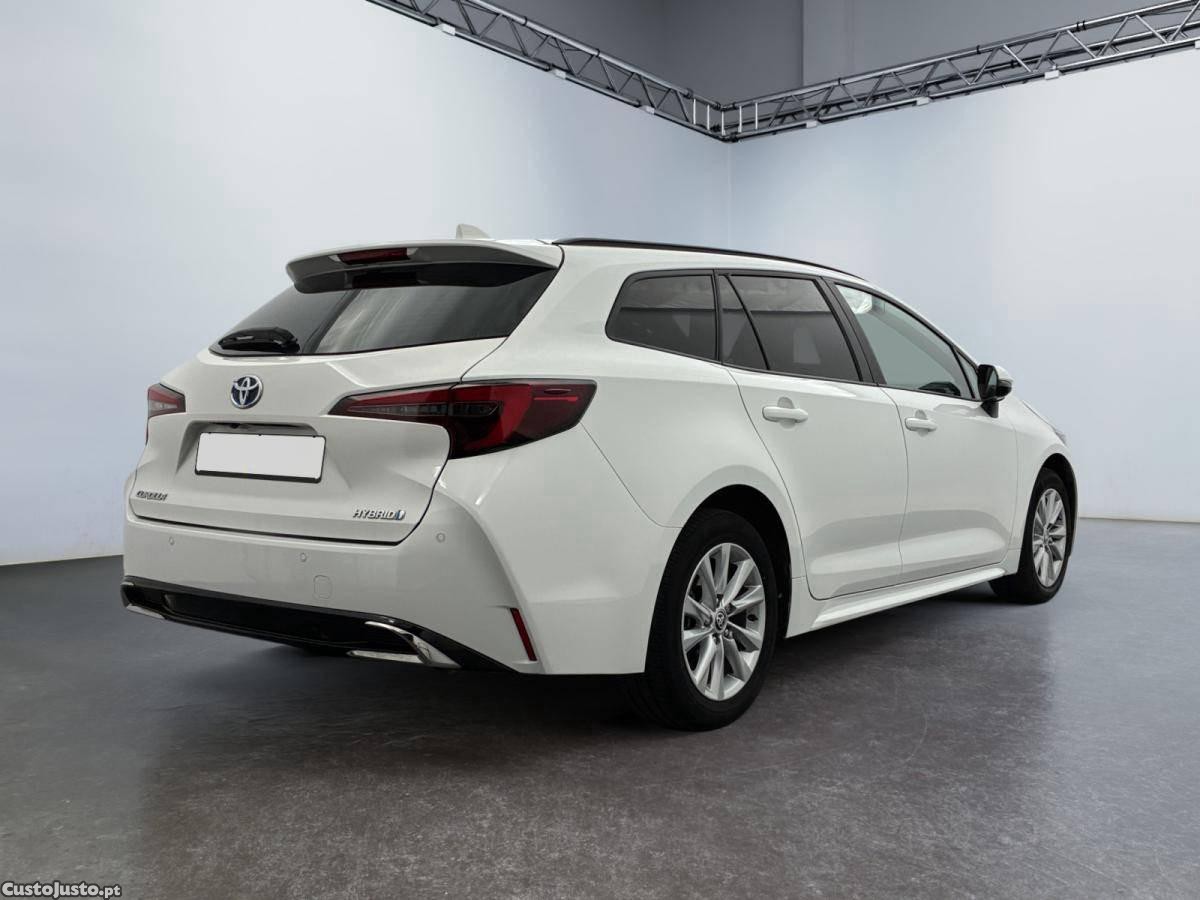 Toyota Auris 1.8 Hybrid Dynamic Business + Beyond Zero Academy — fotografia 8