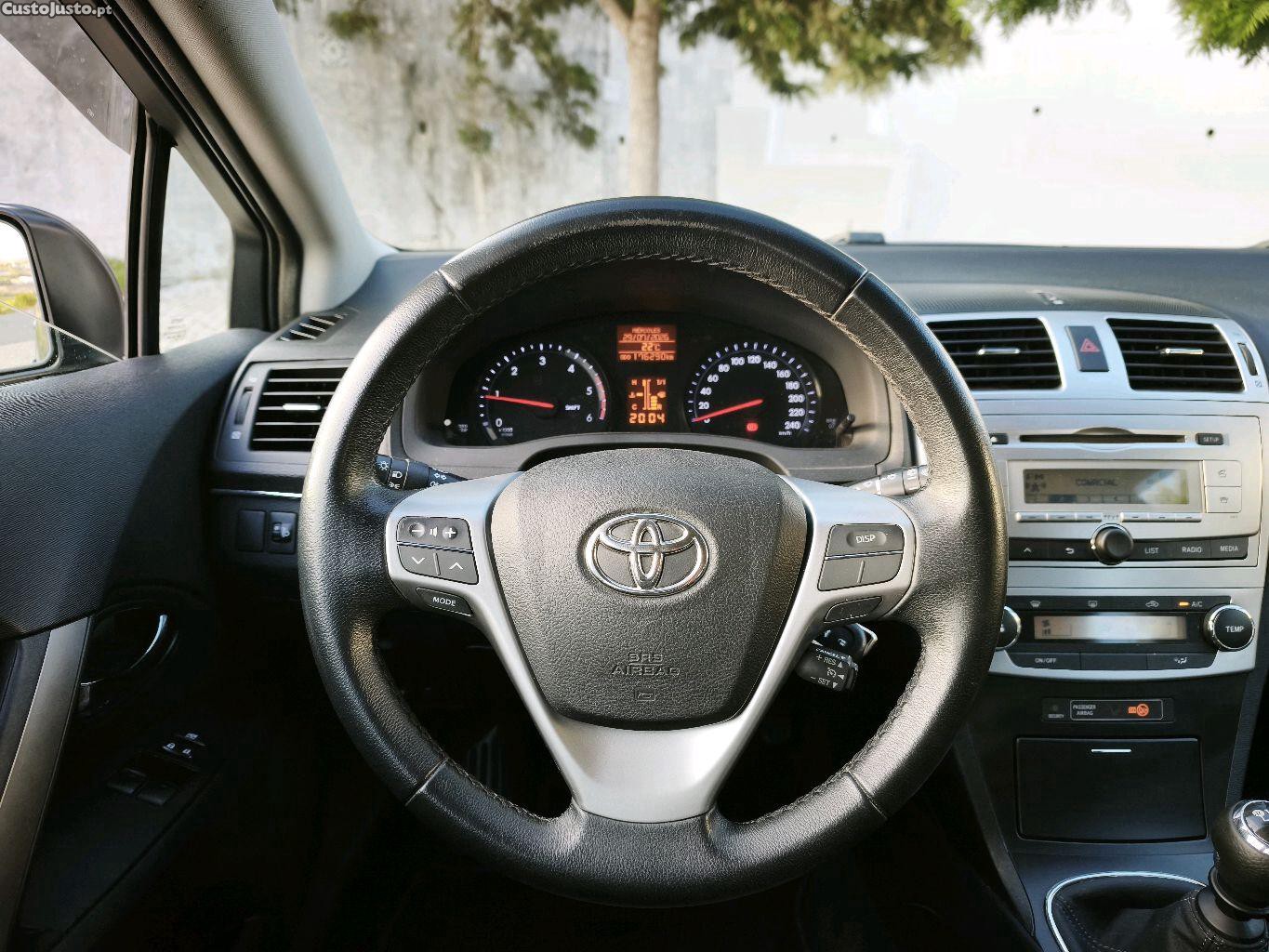 Toyota Avensis SW 2.0 D-4D 124cv — fotografia 3