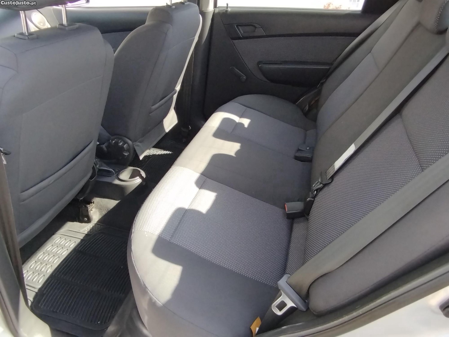Chevrolet Aveo 1.2 4Dr Gpl — fotografia 9