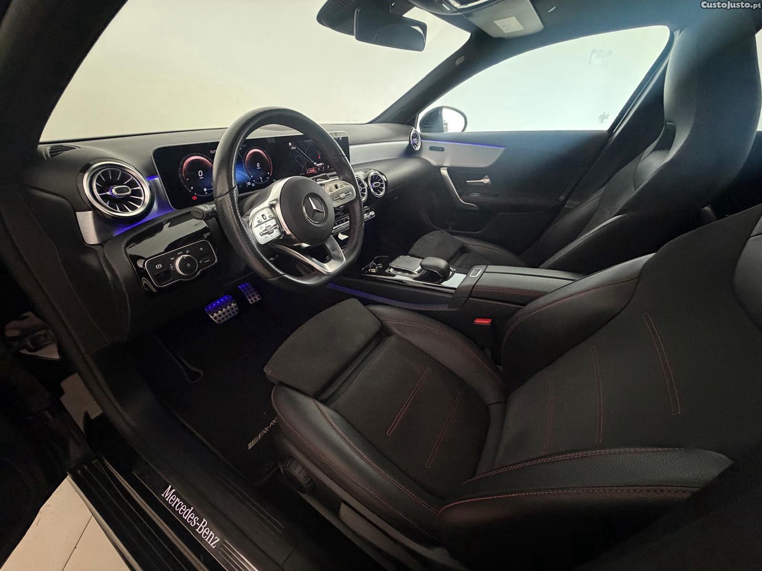 Mercedes-Benz A 180 d AMG Line Aut. — fotografia 12