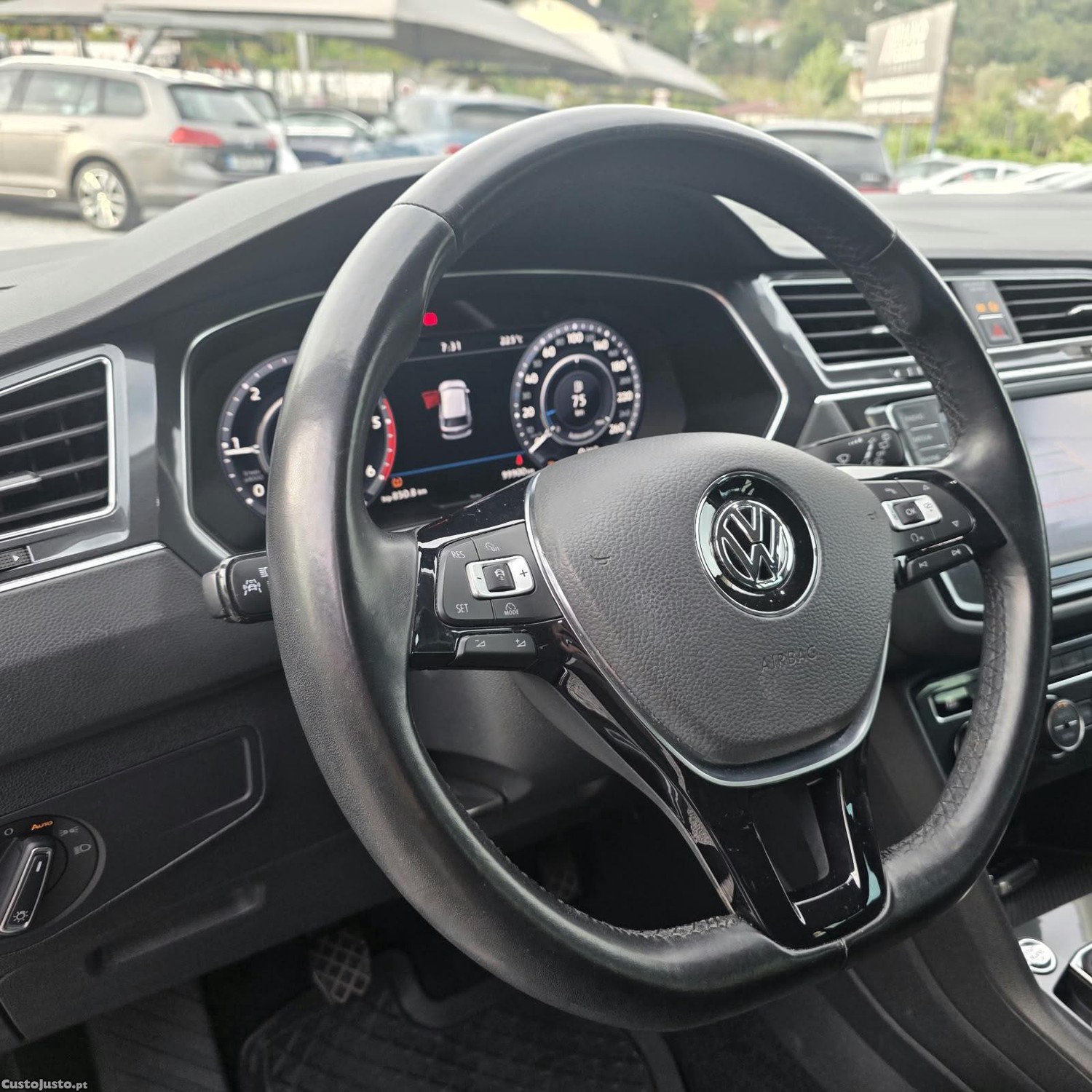 Volkswagen Tiguan 2.0 TDi Sport BlueMotion — fotografia 7