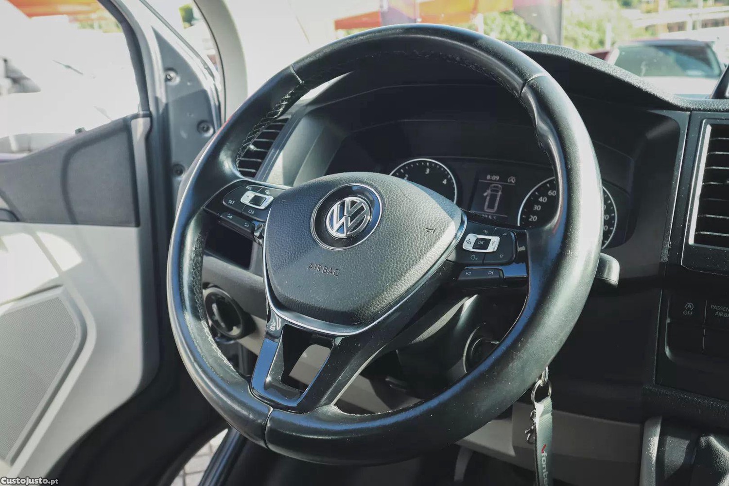 Volkswagen Transporter 2.0 tdi longa 9 lug — fotografia 22