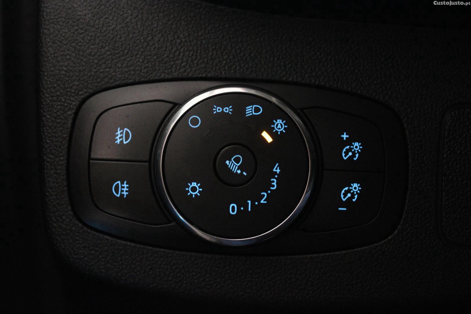 Ford Puma 1.0 ECOBOOST TITANIUM DESIGN — fotografia 23