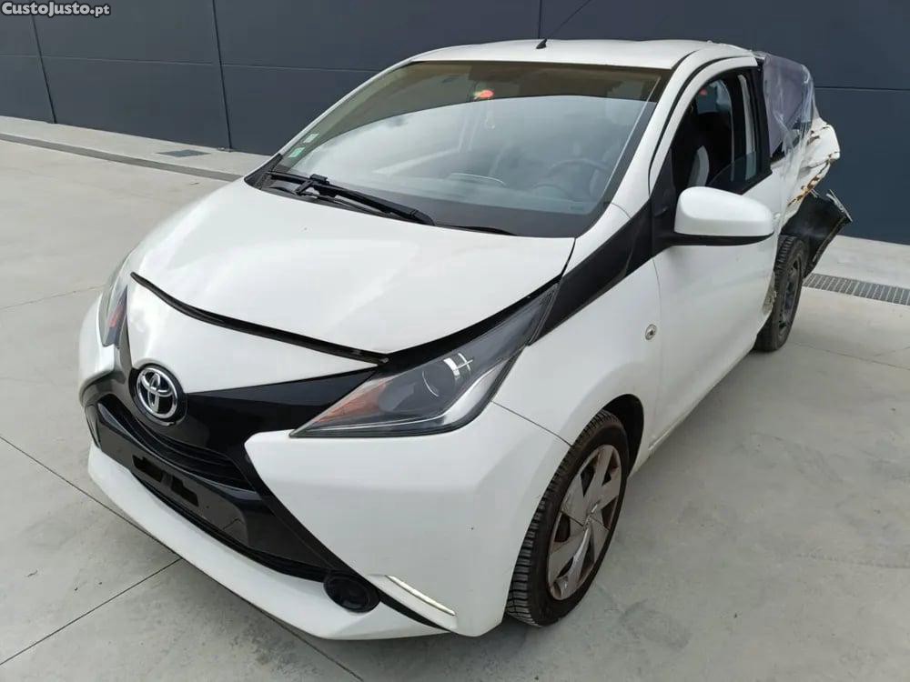 Toyota Aygo 1.0 (KGB40) (51 kW / 69 cv) [05.2014 - ...] - 17 — photo 3