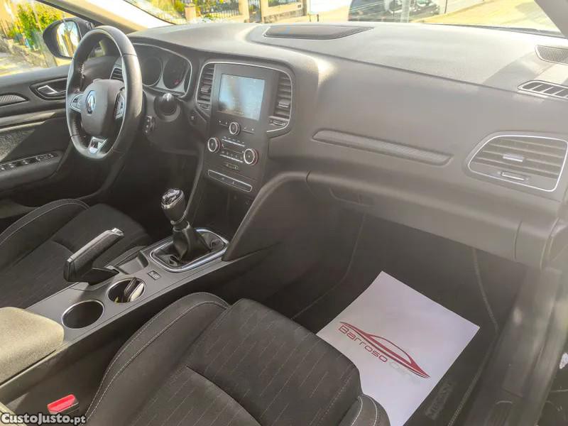 Renault Mégane 1.5 Blue dCi Limited — fotografia 3