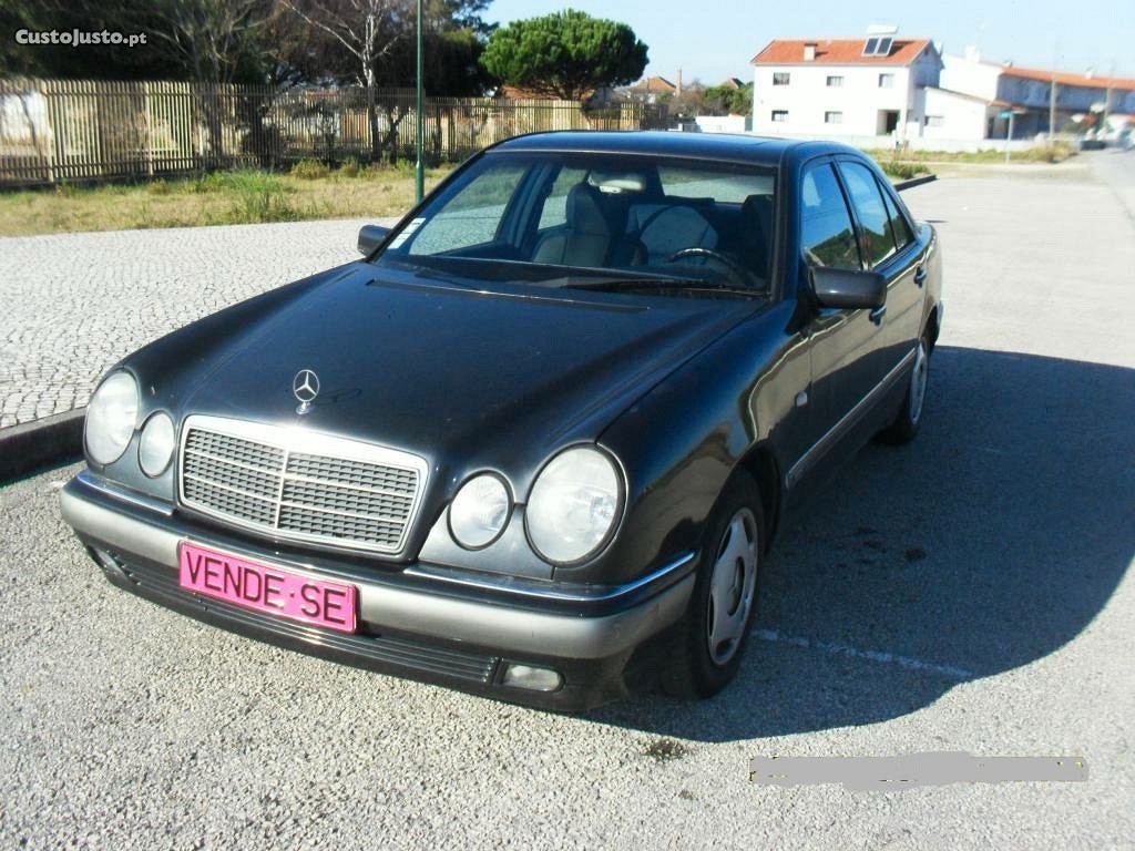Mercedes-Benz E 290 Elegance — photo 5