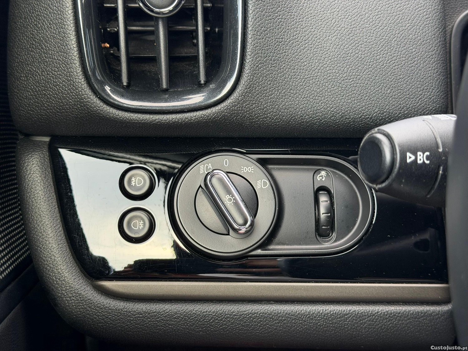 MINI Countryman Cooper SE ALL4 Untamed Edition Auto — fotografia 7