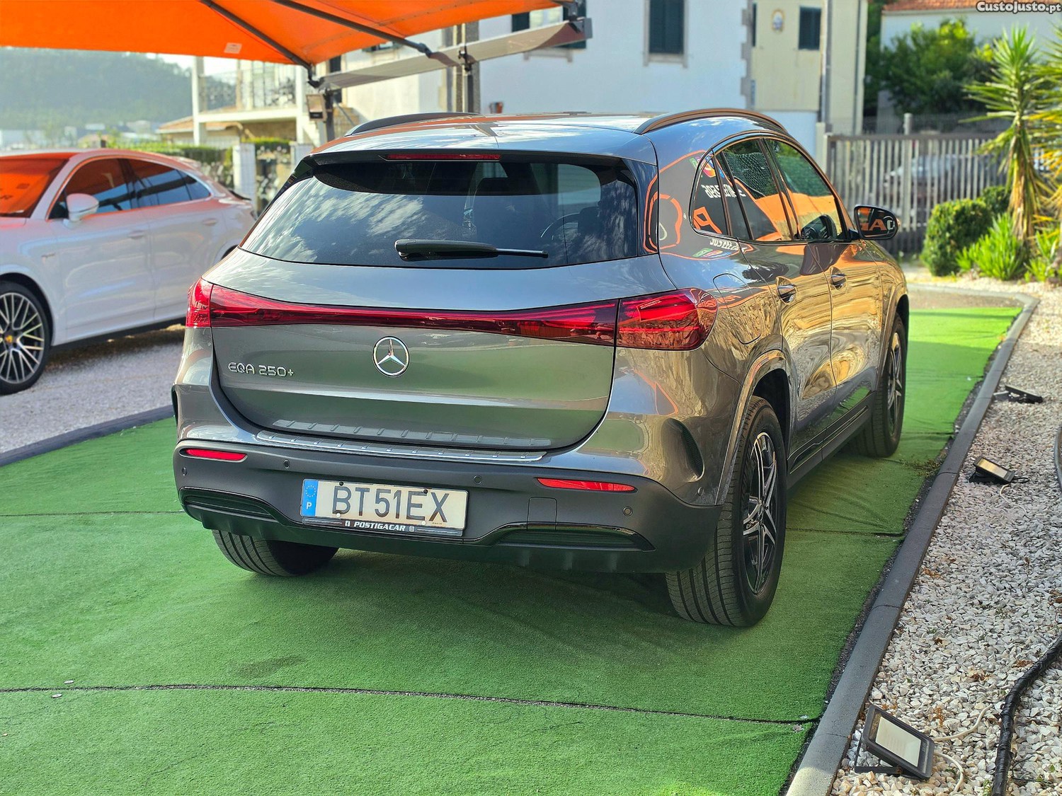 Mercedes-Benz EQA AMG — fotografia 12