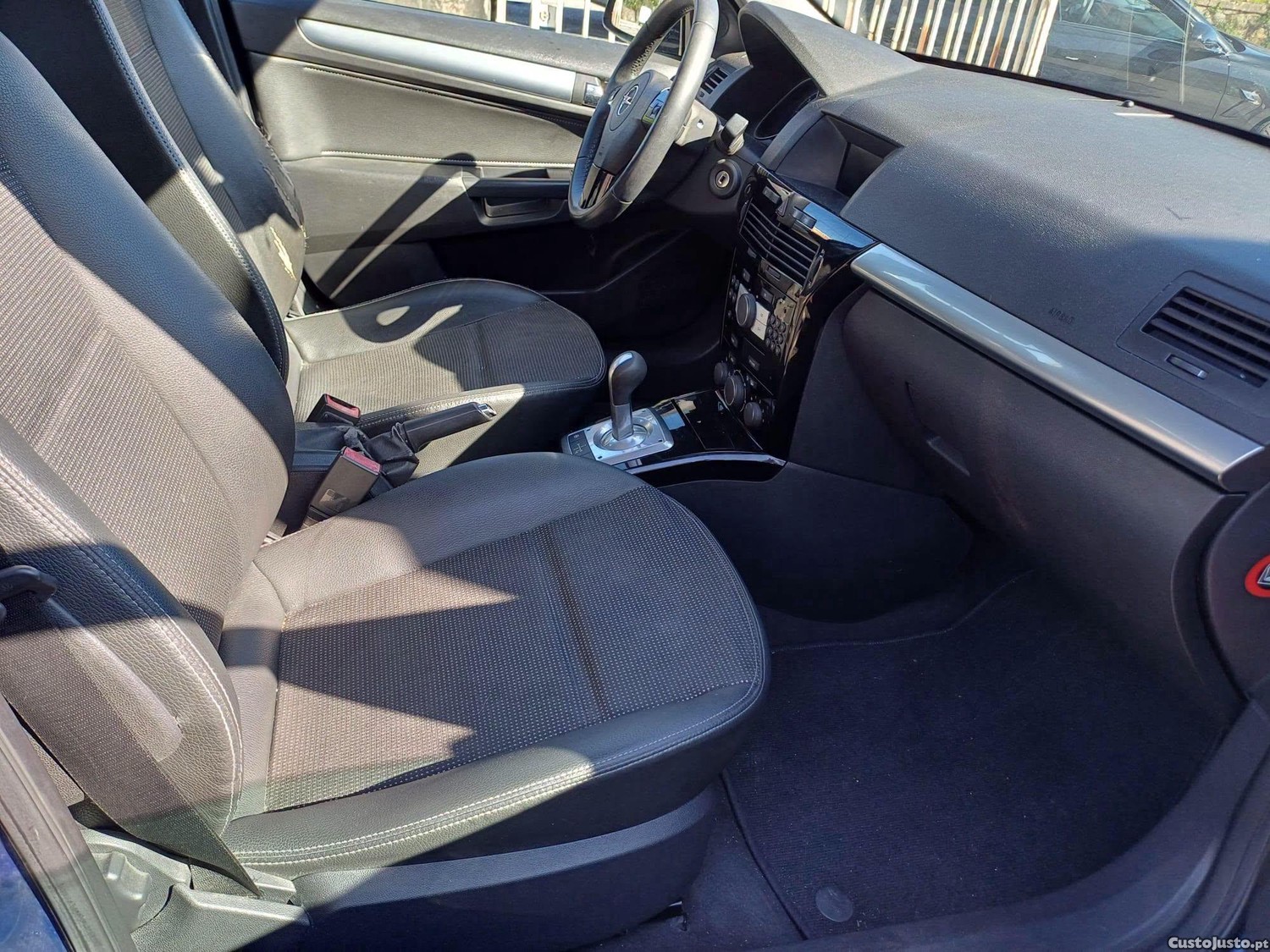 Opel Astra caixaautomatica Nacional — fotografia 6