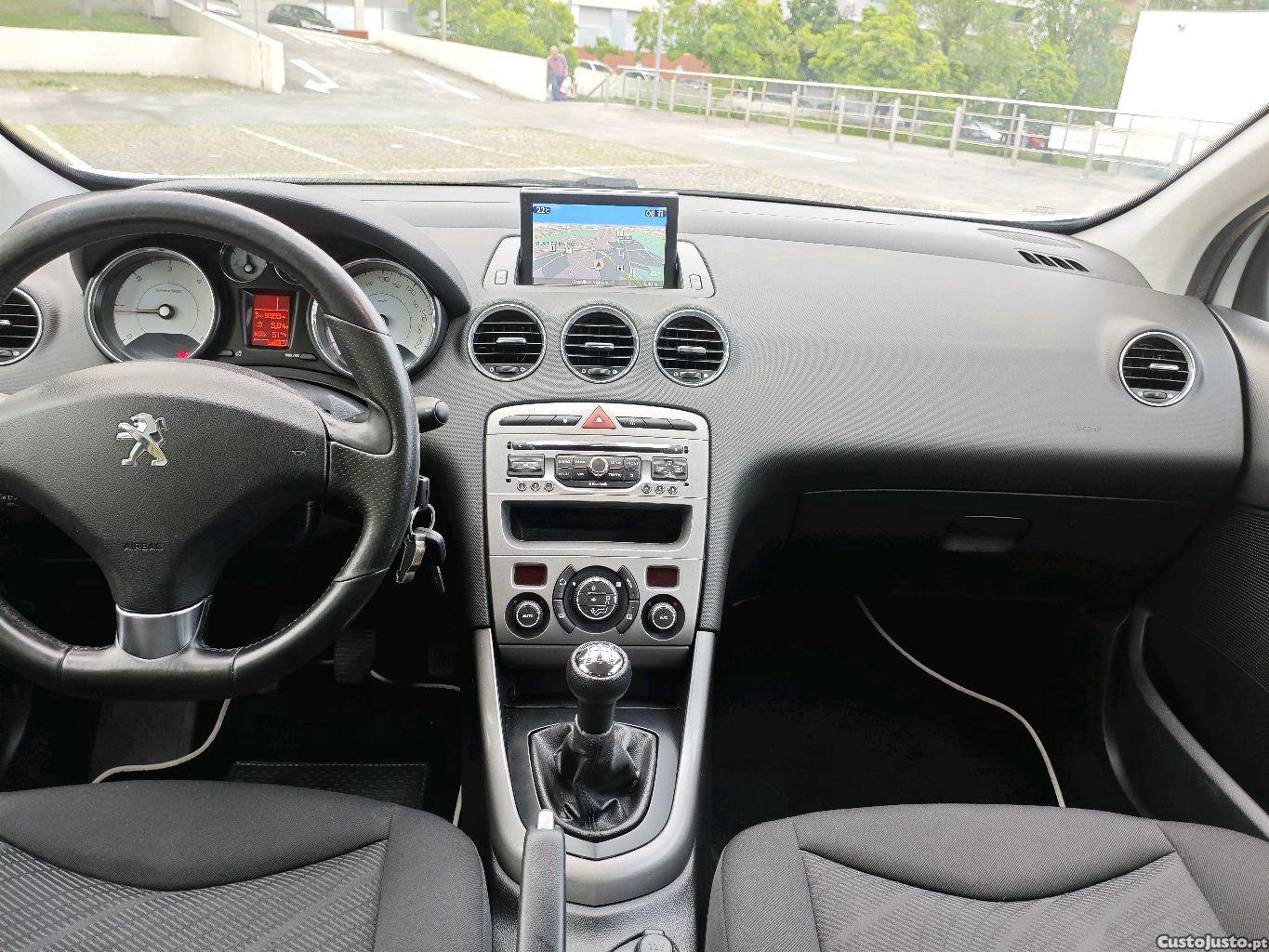 Peugeot 308 SW 1.6 HDI envy — fotografia 6