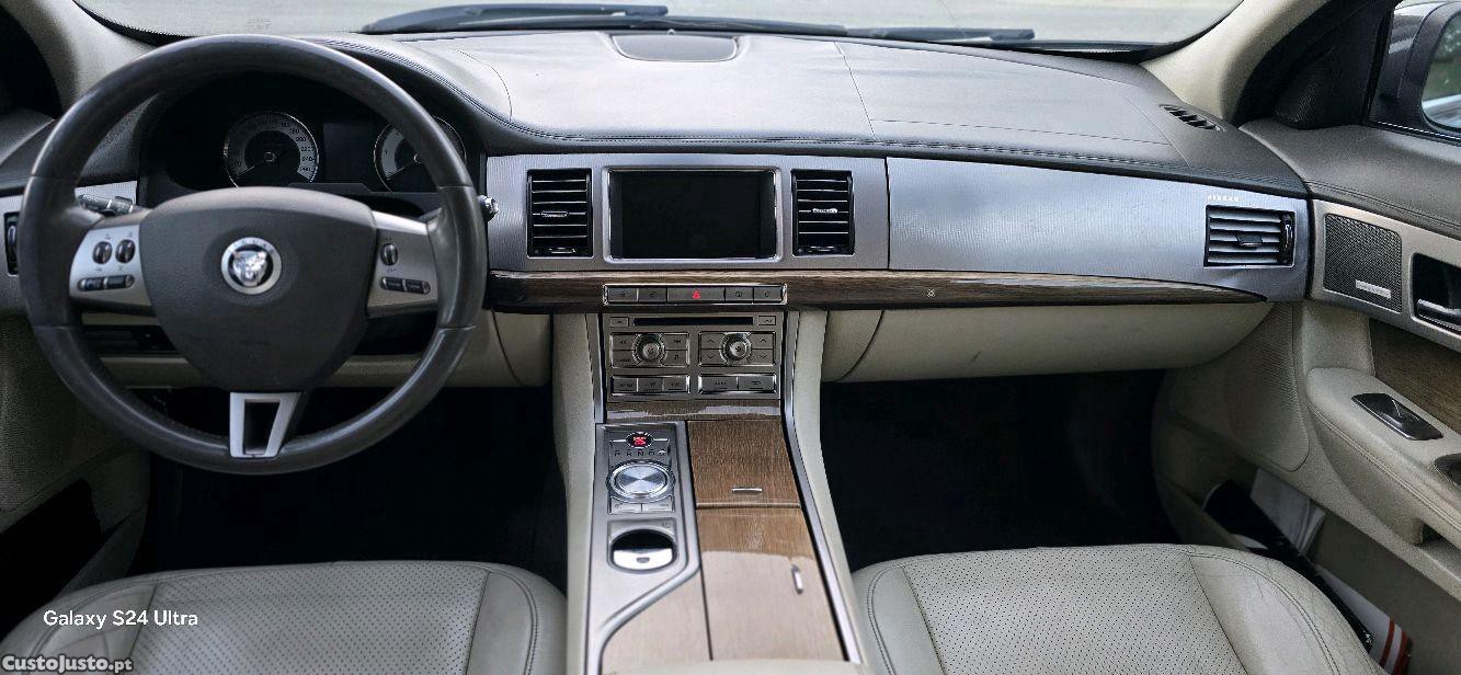 Jaguar XF 2.7d 207cv Luxury Premium 200 mil km — fotografia 3