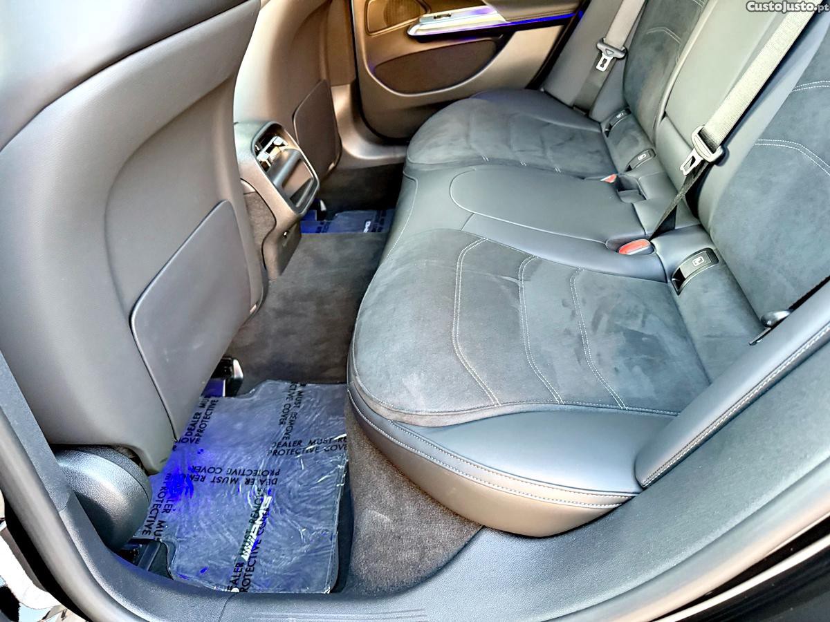 Mercedes-Benz E 300 AMG Package Plug-In Hybrid — fotografia 28