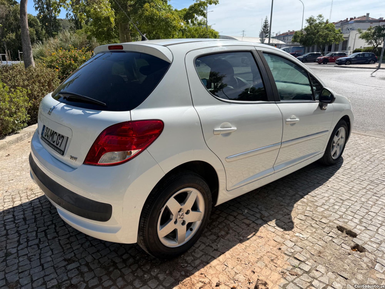 Peugeot 207 1.4 VTI Active — fotografia 17