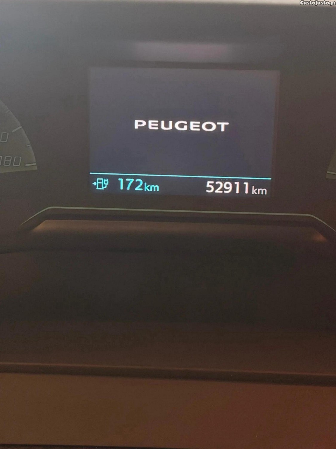 Peugeot e-2008 50 kWh Active Pack — fotografia 5