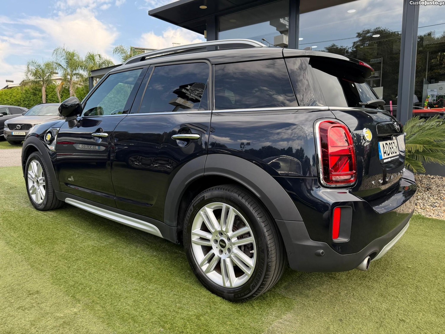 MINI Countryman Cooper SE ALL4 Untamed Edition Auto — fotografia 18