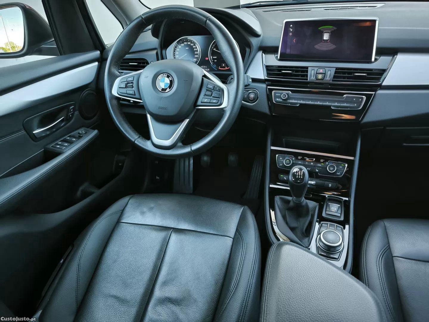 BMW 216 Active Tourer D line luxury — fotografia 3