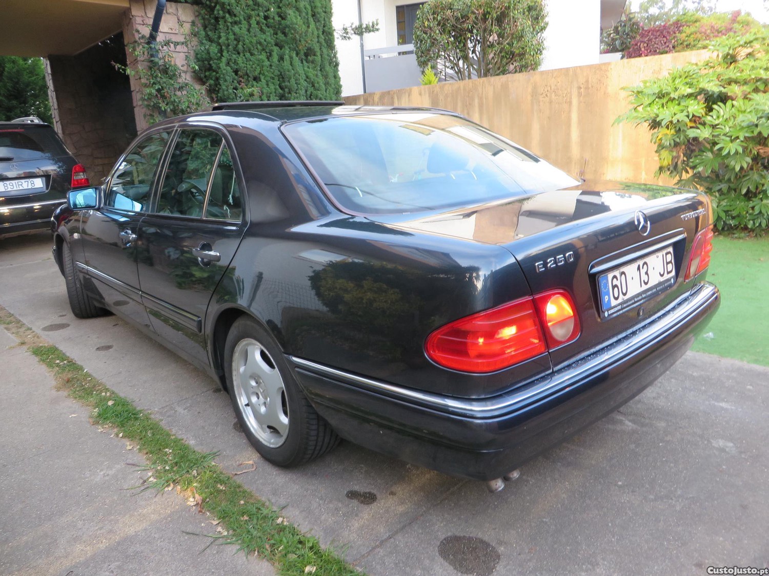 Mercedes-Benz E 250 Turbo Diesel / Excelente Estado — fotografia 13