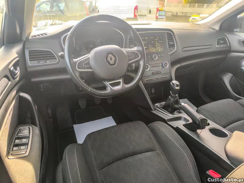 Renault Mégane 1.5 Blue dCi Limited — fotografia 4