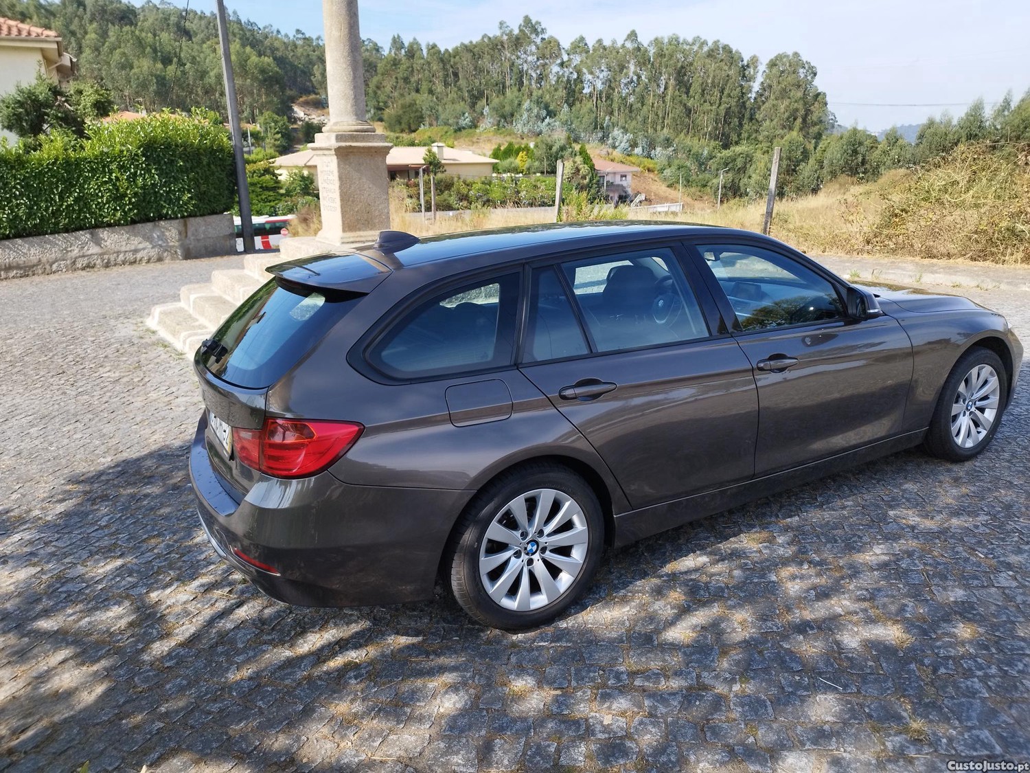 BMW 318 2.0 touring — fotografia 12