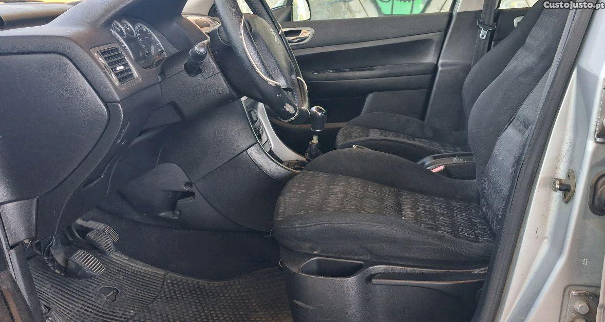 Peugeot 307 1.4 Hdi — fotografia 6