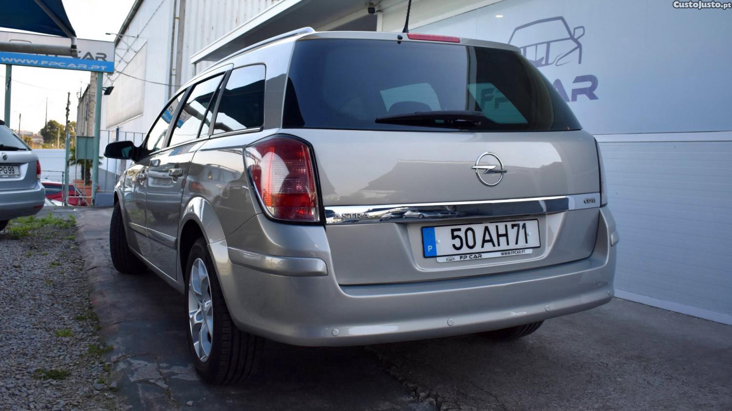 Opel Astra 1.7 CDTi Cosmo — photo 4