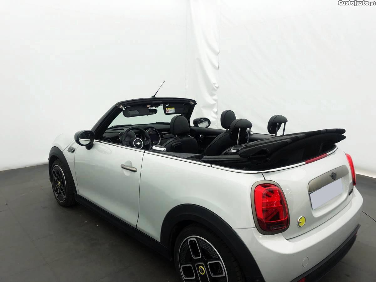 MINI Cabrio Cooper SE — fotografia 11