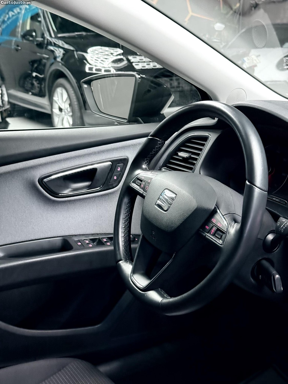 SEAT Leon 1.6 tdi — fotografia 7