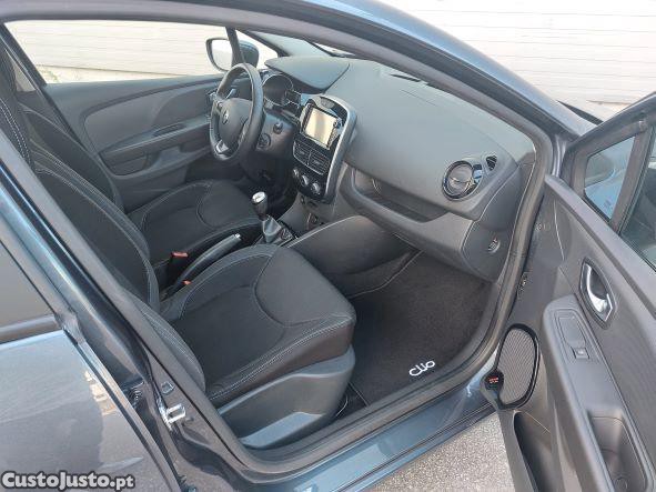 Renault Clio 1.5 dci — fotografia 4