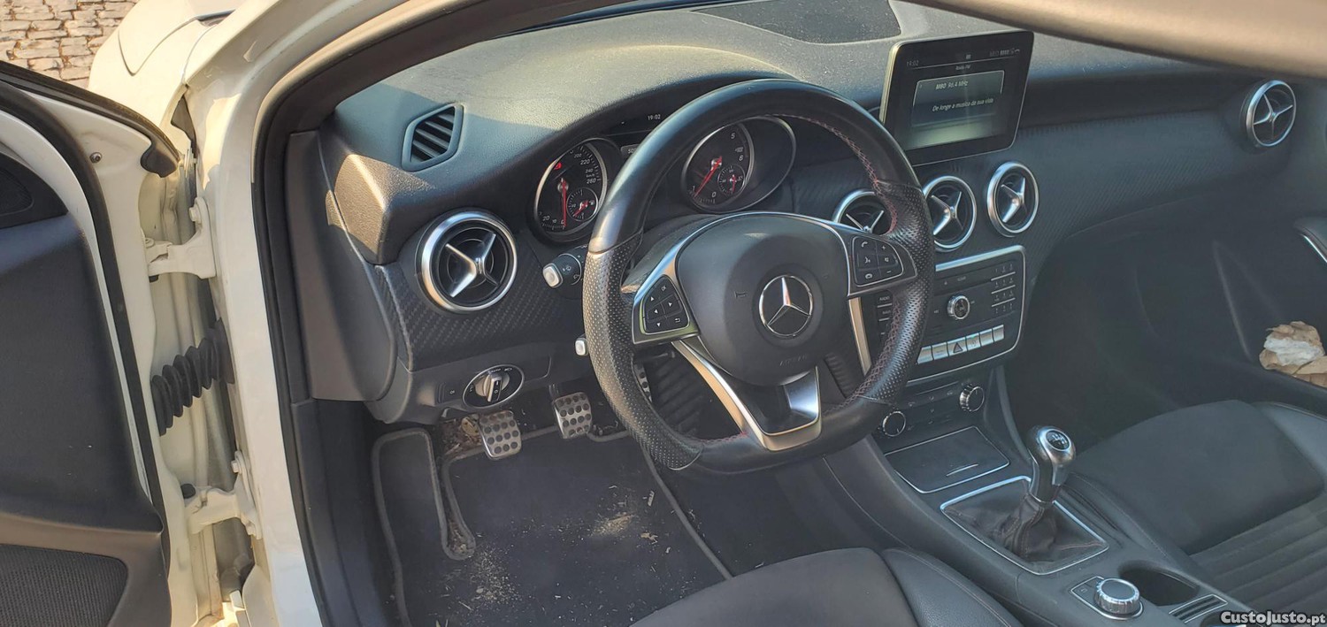 Mercedes-Benz A 180 180 D — fotografia 2