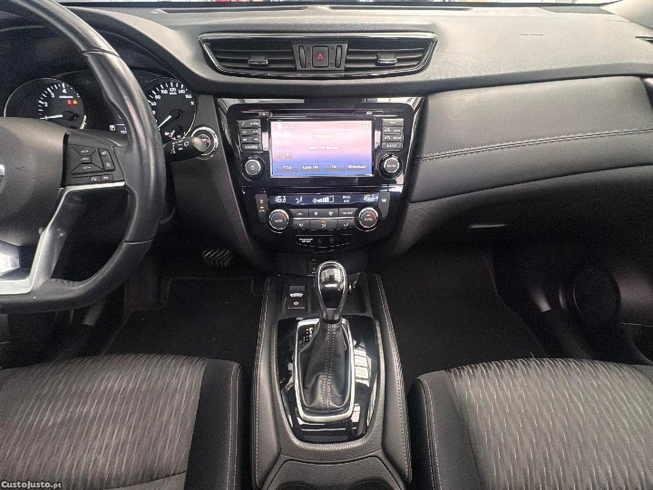 Nissan X-Trail 1.3 DIG-T N-Connecta DCT — fotografia 5