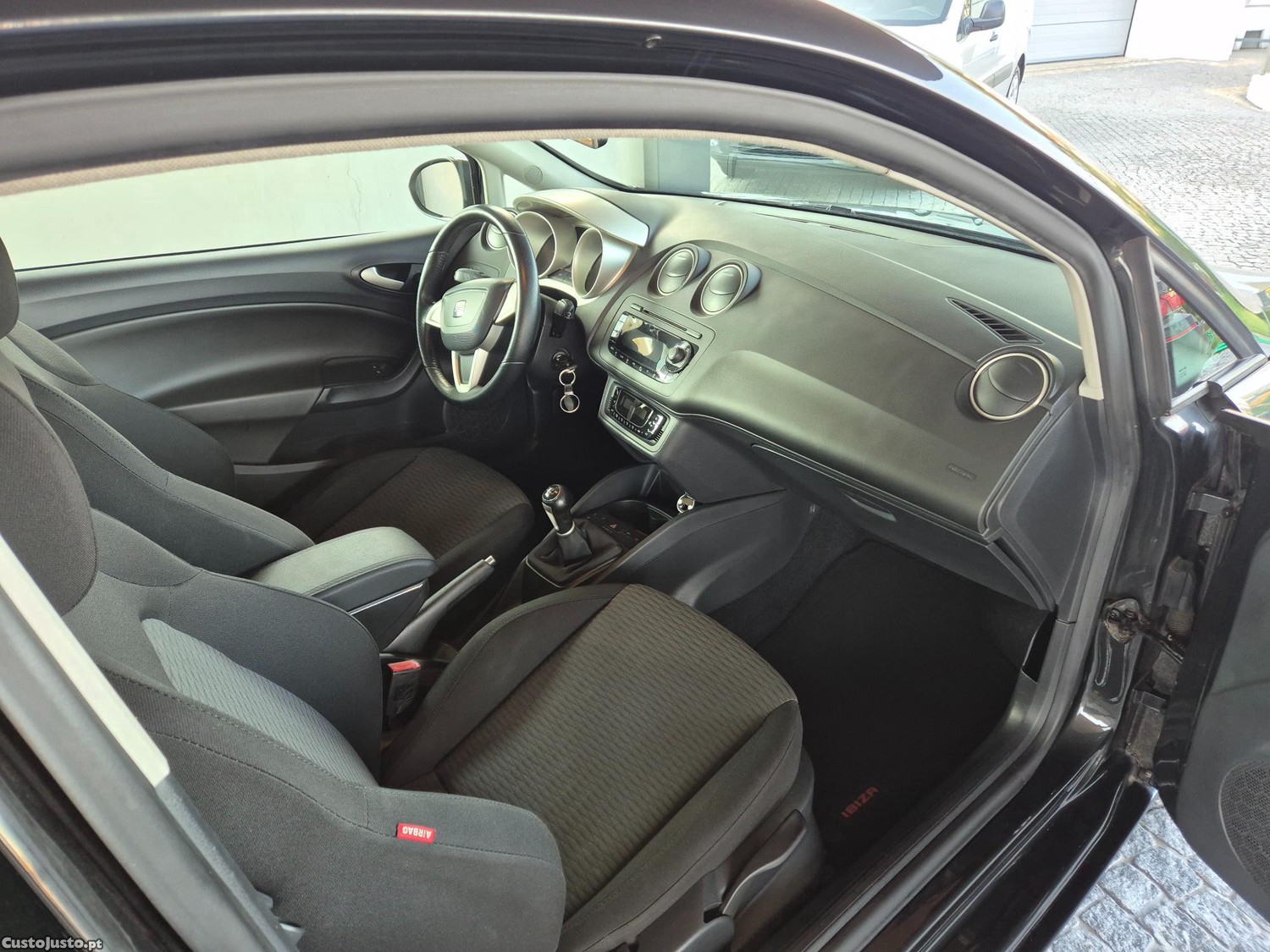 SEAT Ibiza 1.6 sport — fotografia 5