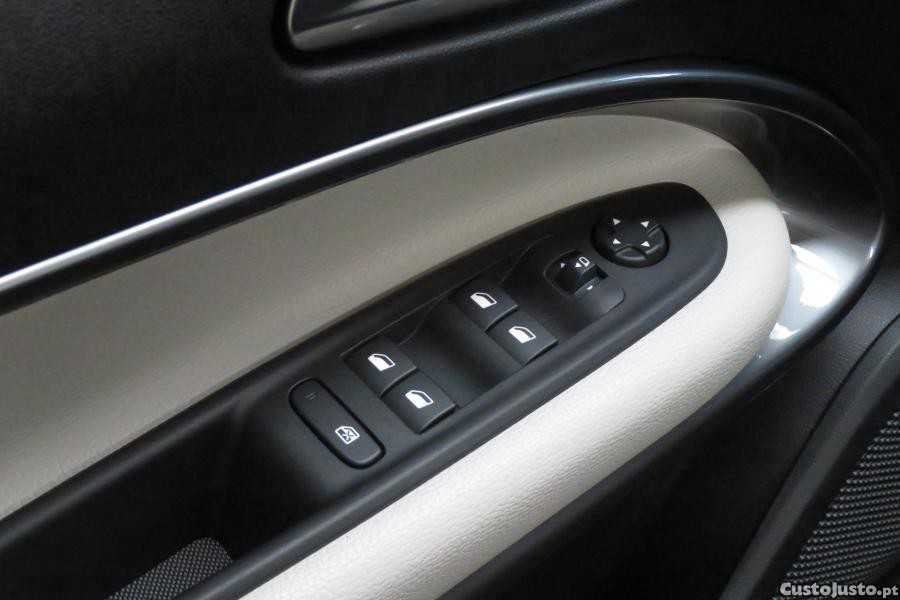 Fiat 600 1.2 Hybrid La Prima — fotografia 14