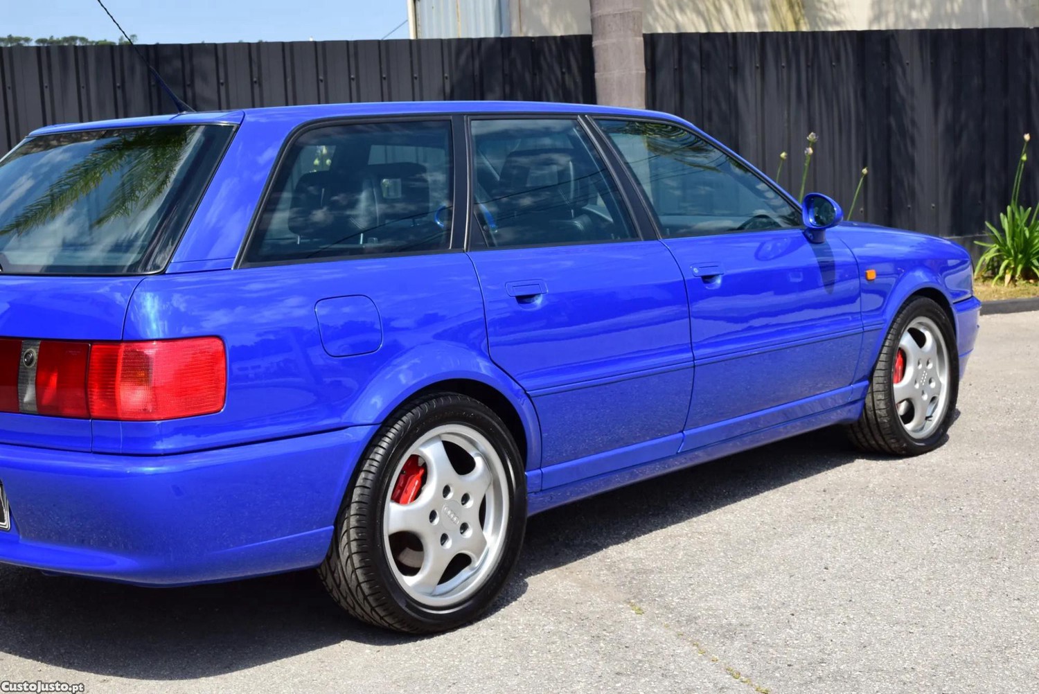 Audi RS2 Avant Quattro — fotografia 17