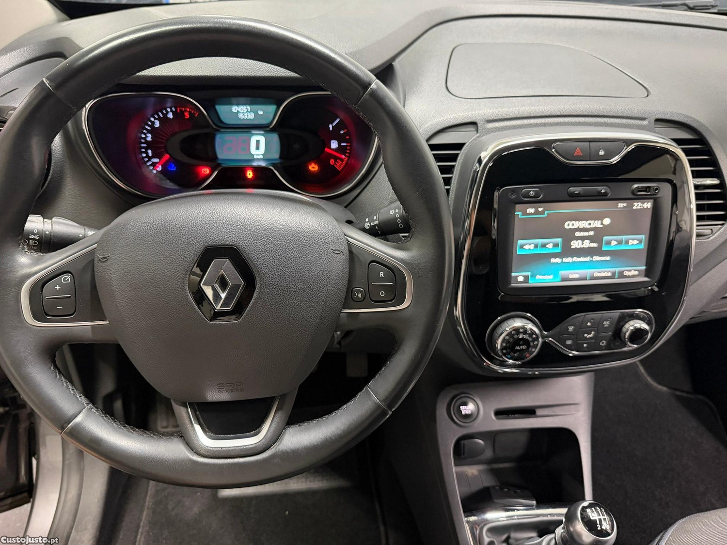 Renault Captur 1.5 dCi Exclusive — fotografia 19
