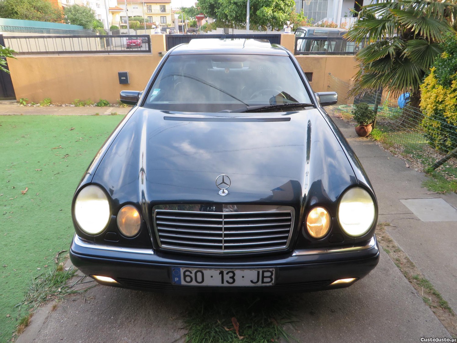 Mercedes-Benz E 250 Turbo Diesel / Excelente Estado — fotografia 17