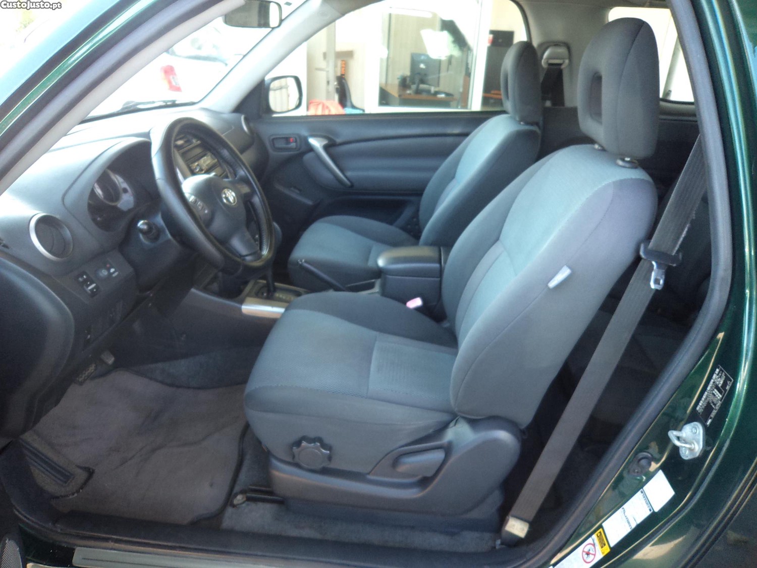 Toyota RAV4 Gasolina/Caixa Automática — fotografia 5