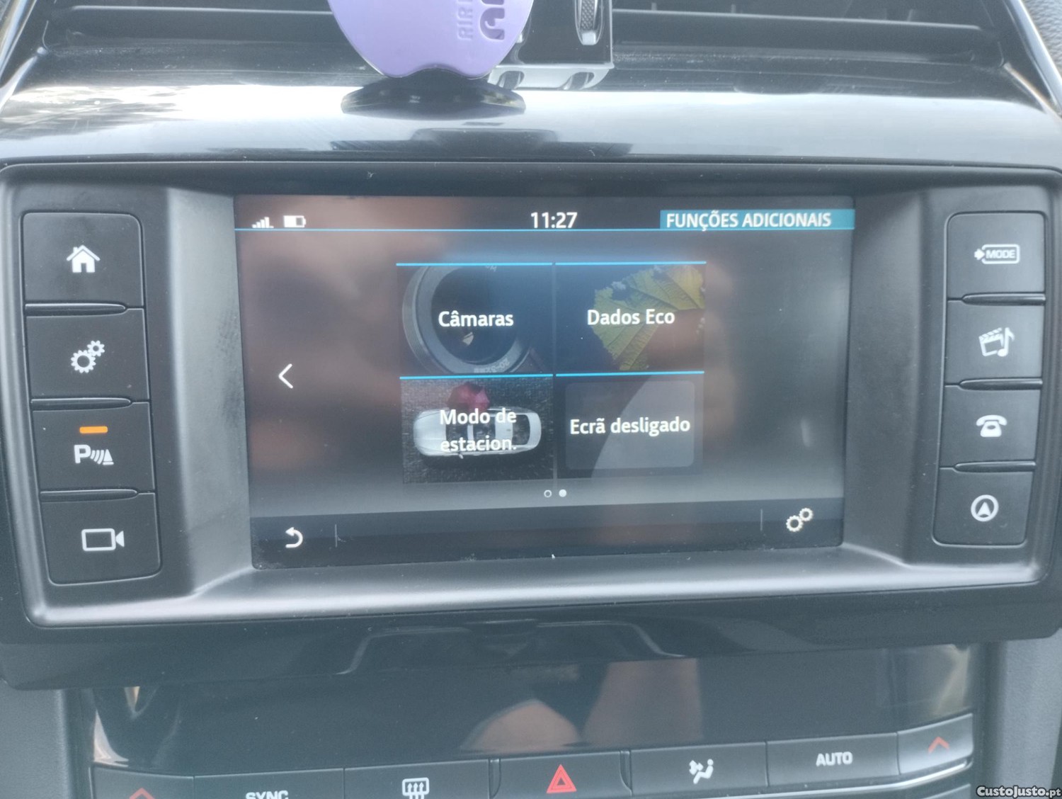 Jaguar F-Pace 2.0 i 4D Prestige - CX. Manual - GPS - Camara Marcha Tras - Classe 1 Portagens - DISTRIBUIÇAO NOVA — fotografia 6