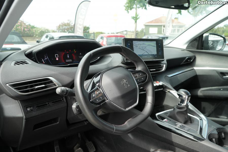 Peugeot 5008 1.2 PureTech Active — fotografia 6