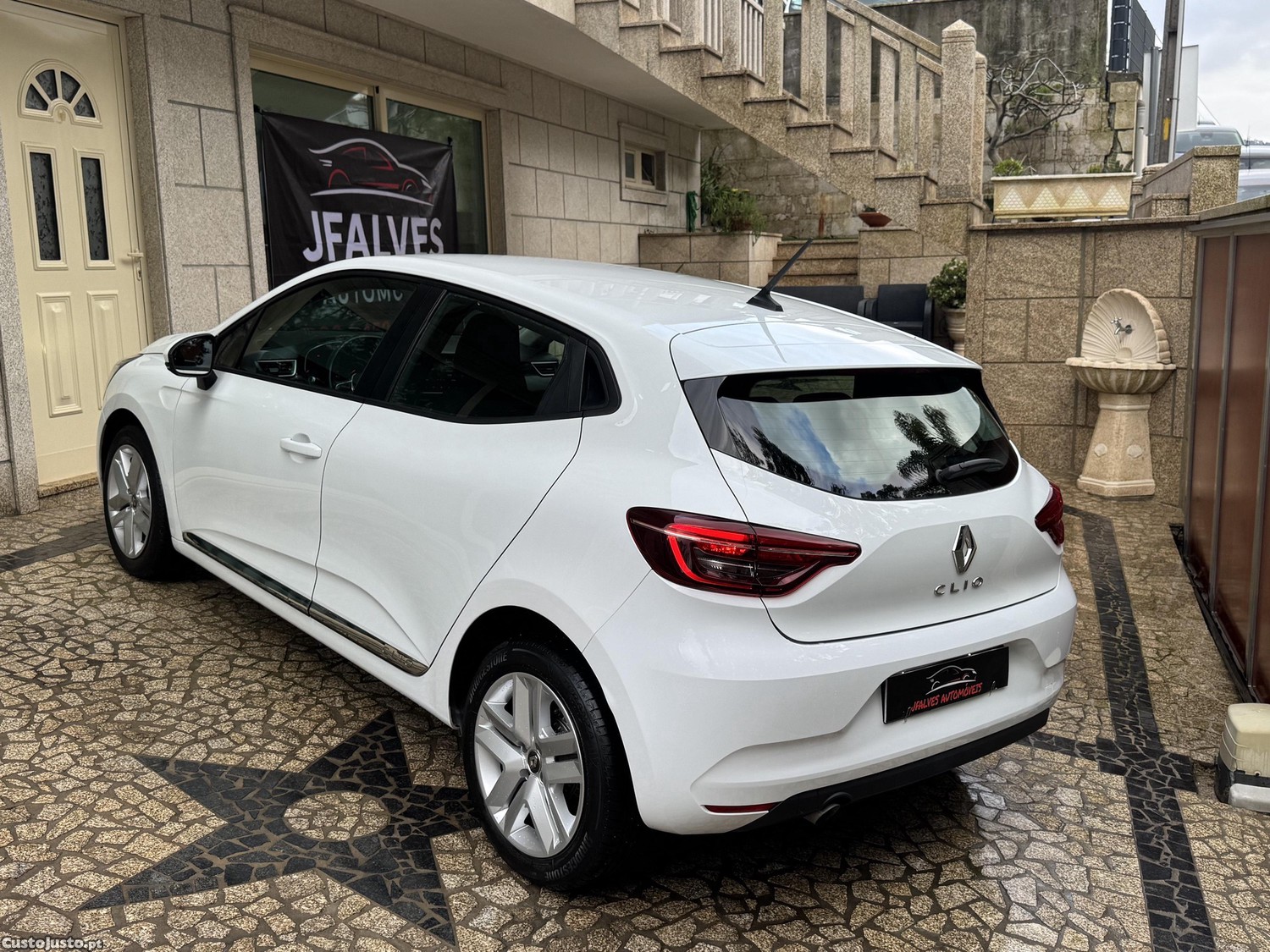 Renault Clio 1.0 Intens 2020 45.000kms — fotografia 10