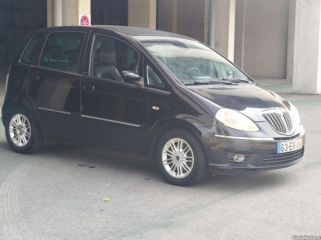 Lancia Musa 1.3 MultiJet — fotografia 10