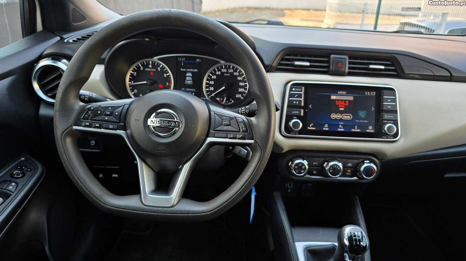 Nissan Micra 1.0 IG-T Acenta — fotografia 19