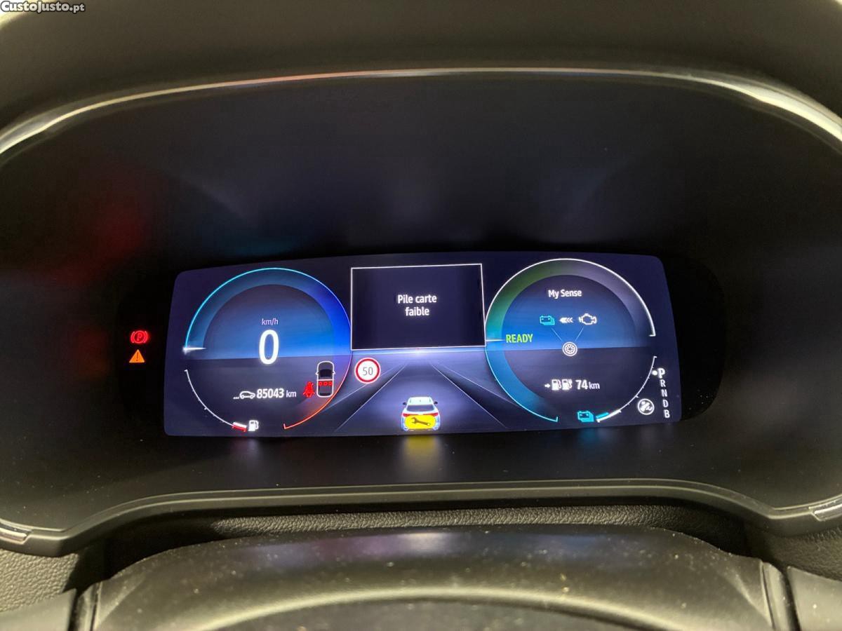 Renault Mégane Break E-Tech Plug in Business — fotografia 6