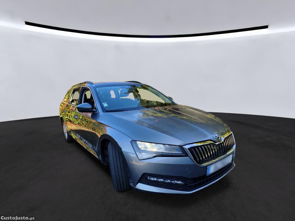 Skoda Superb Break 2.0 TDI Ambition DSG 150cv — fotografia 22