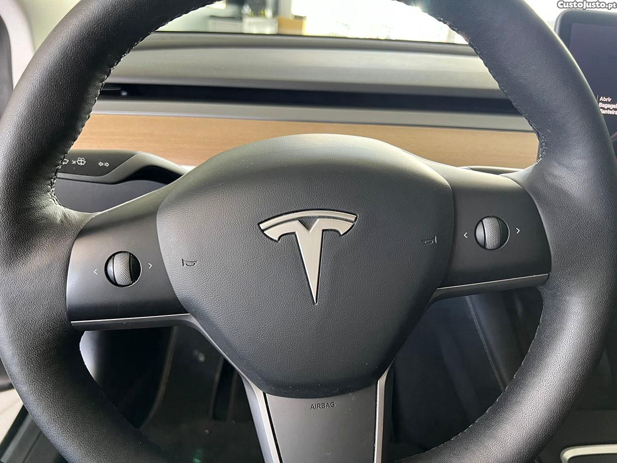 Tesla Model 3 Long Range Tração Integral — fotografia 3